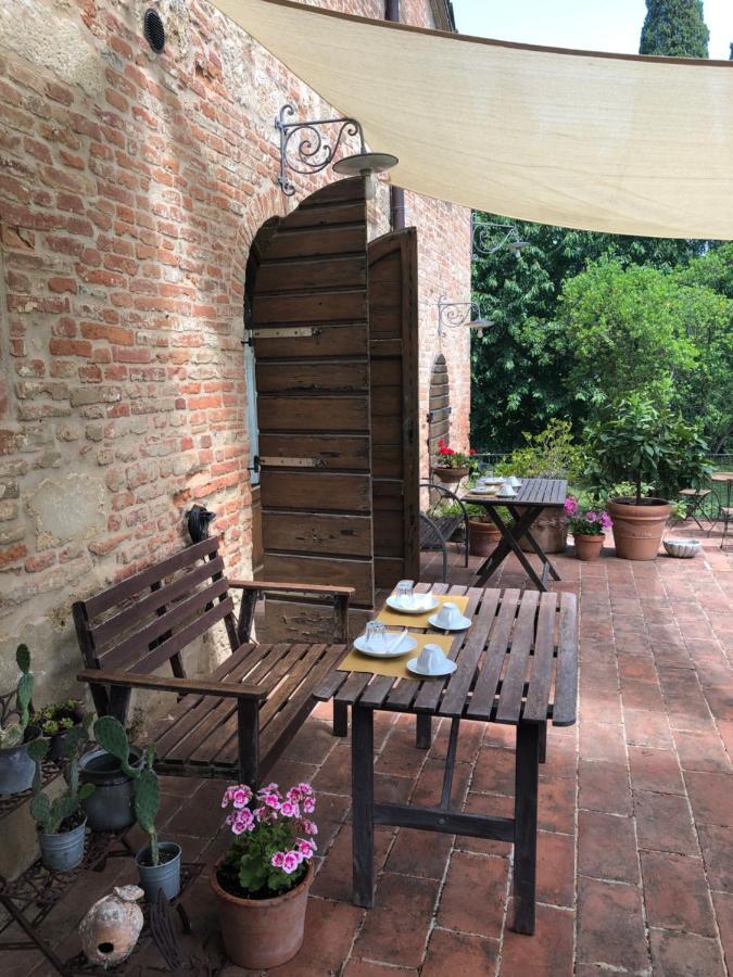 Al Giardino Degli Etruschi Pensionat Chiusi Exteriör bild