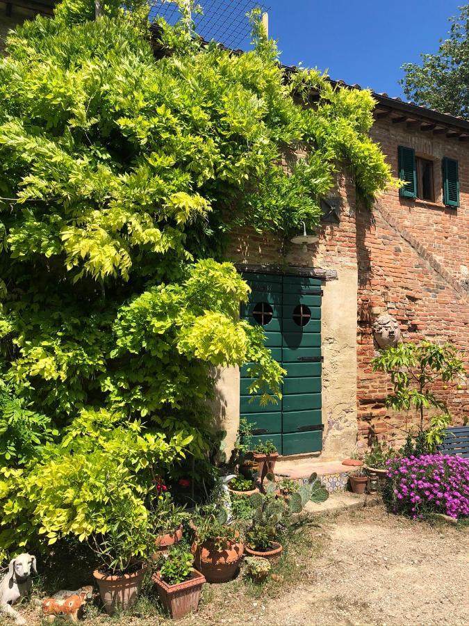 Al Giardino Degli Etruschi Pensionat Chiusi Exteriör bild