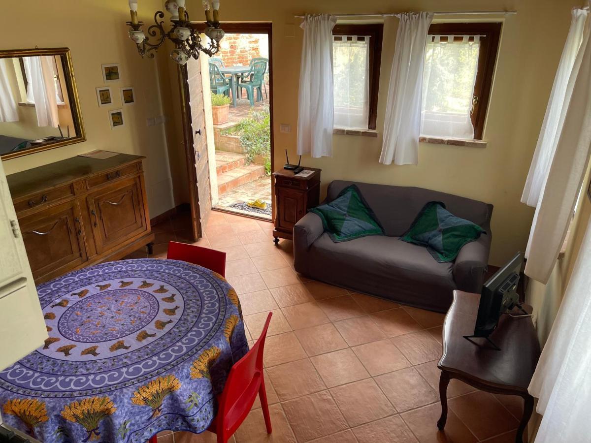 Al Giardino Degli Etruschi Pensionat Chiusi Exteriör bild