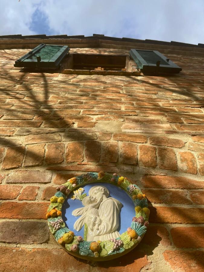 Al Giardino Degli Etruschi Pensionat Chiusi Exteriör bild