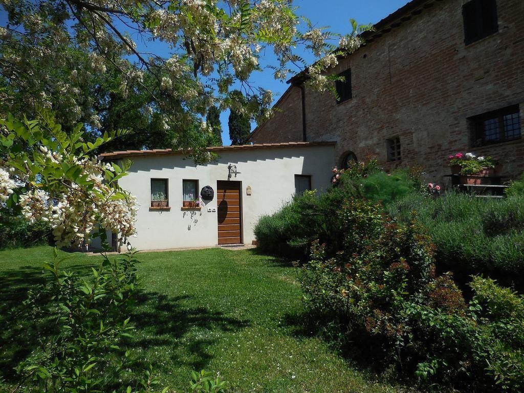 Al Giardino Degli Etruschi Pensionat Chiusi Exteriör bild
